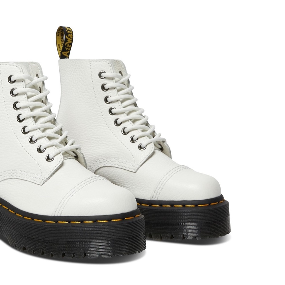 Dr. Martens Sinclair Boot (Jadon)